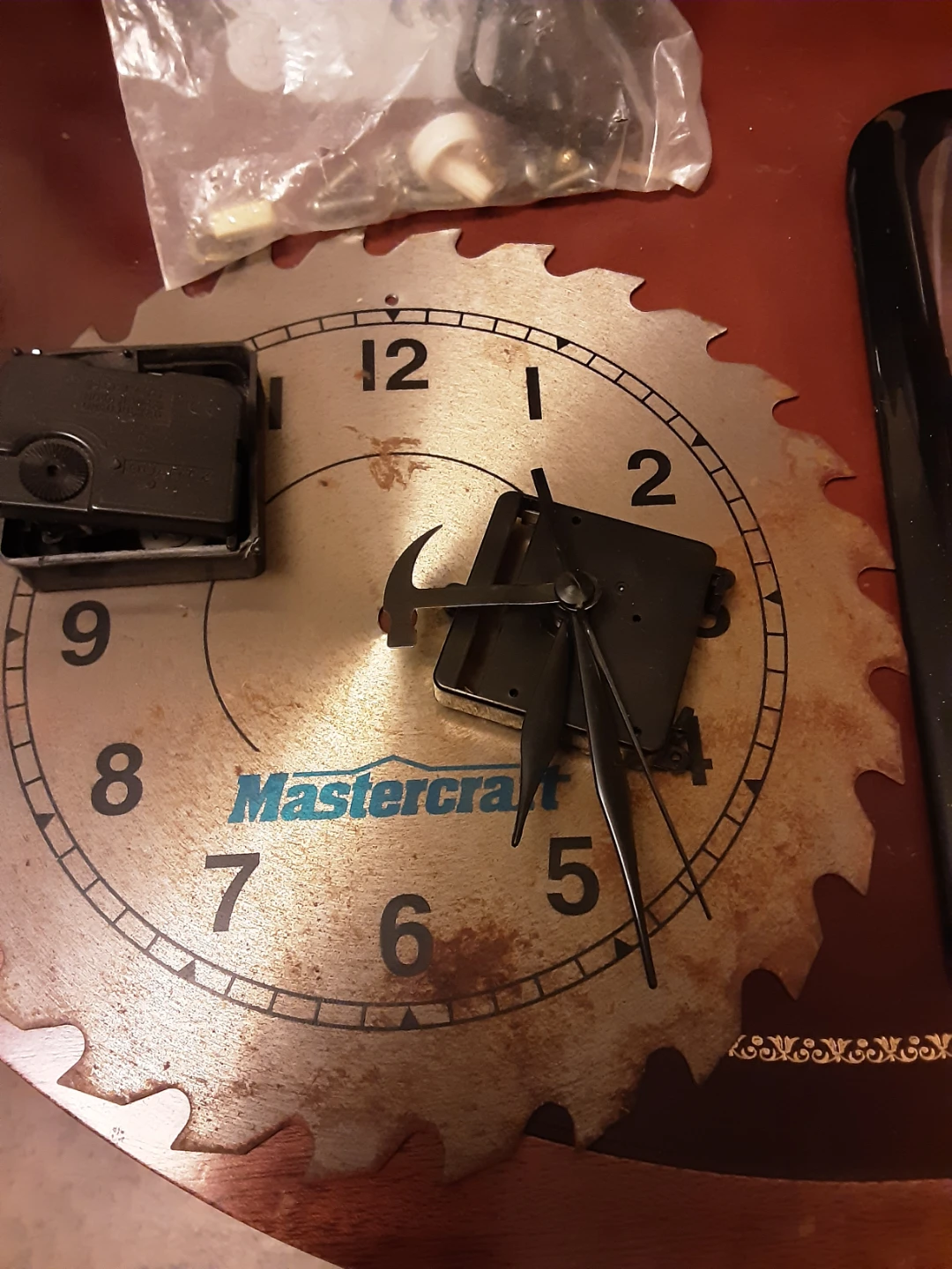 Mastercraft Saw Blade Wall Clock & Wolf and Eagle wall clock - photo 2