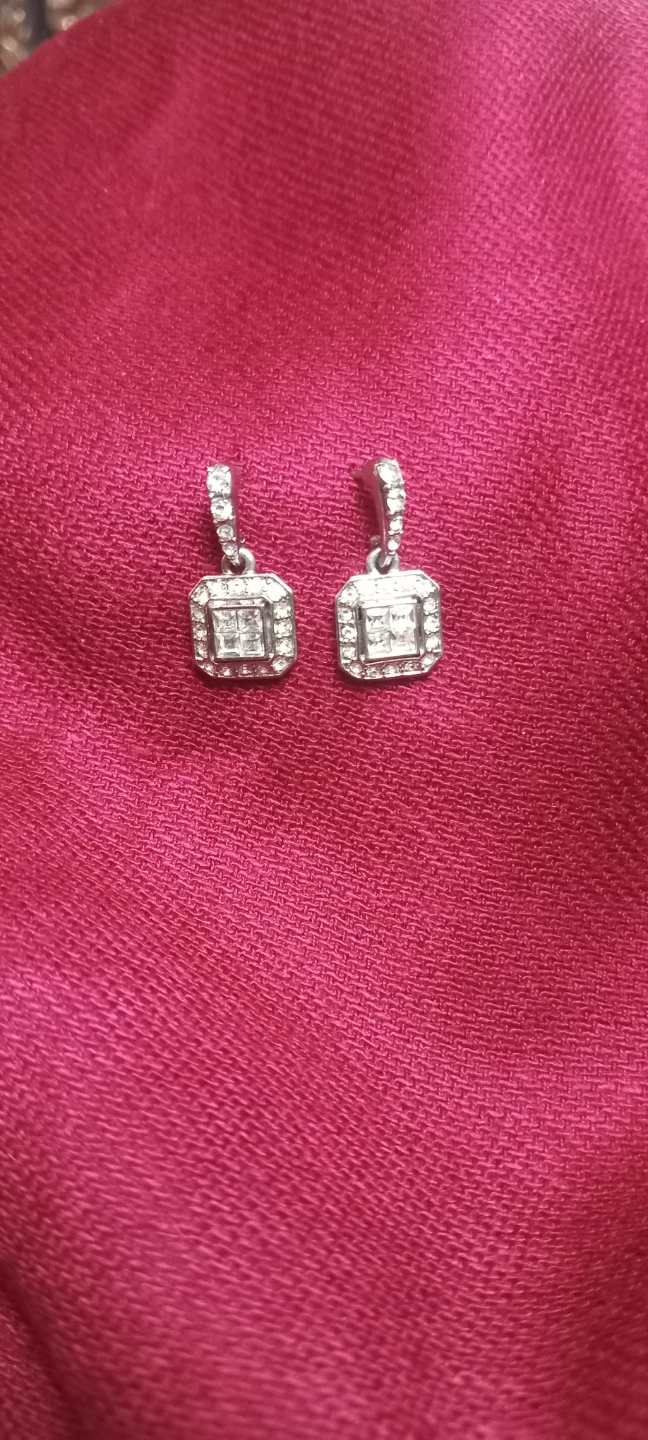 Square sparkly  Stud Earrings