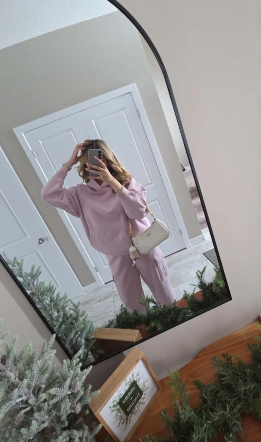 Aritzia Dusty Pink Hoodie and Sweatpants Set