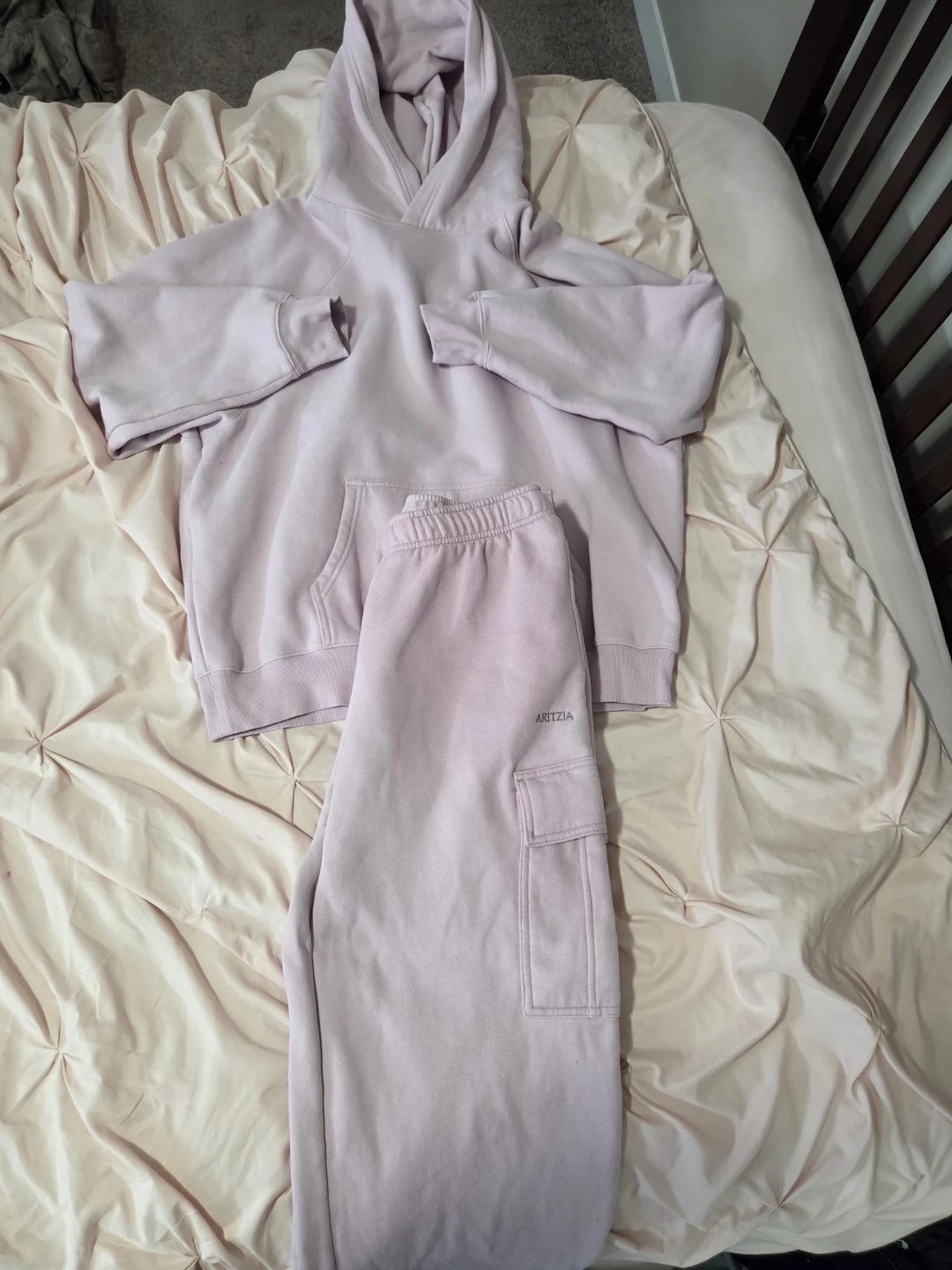 Aritzia Dusty Pink Hoodie and Sweatpants Set - photo 2