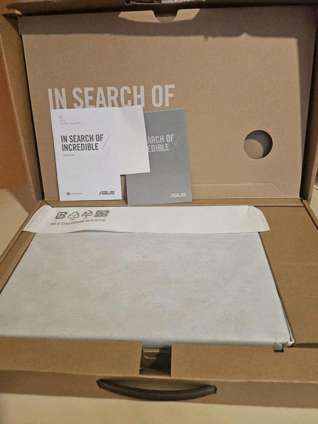 ASUS CM1402CM2 Chromebook