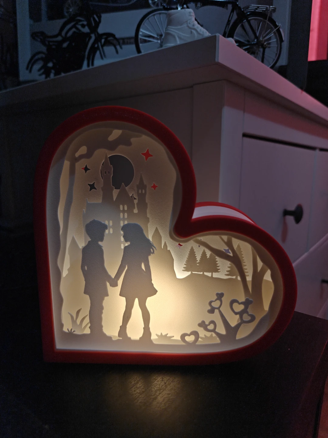 Heart-shaped Silhouette Light Box