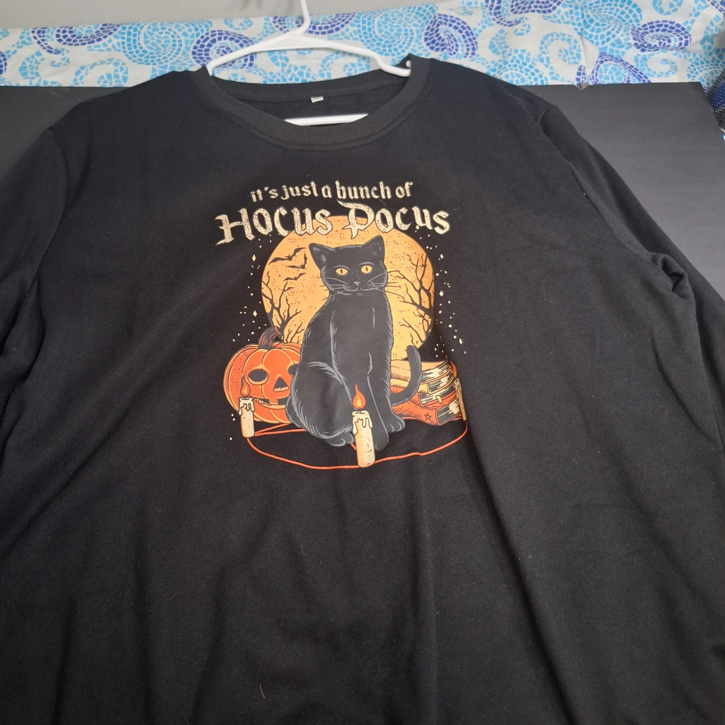 Black Hocus Pocus Cat Halloween Sweatshirt 2XL