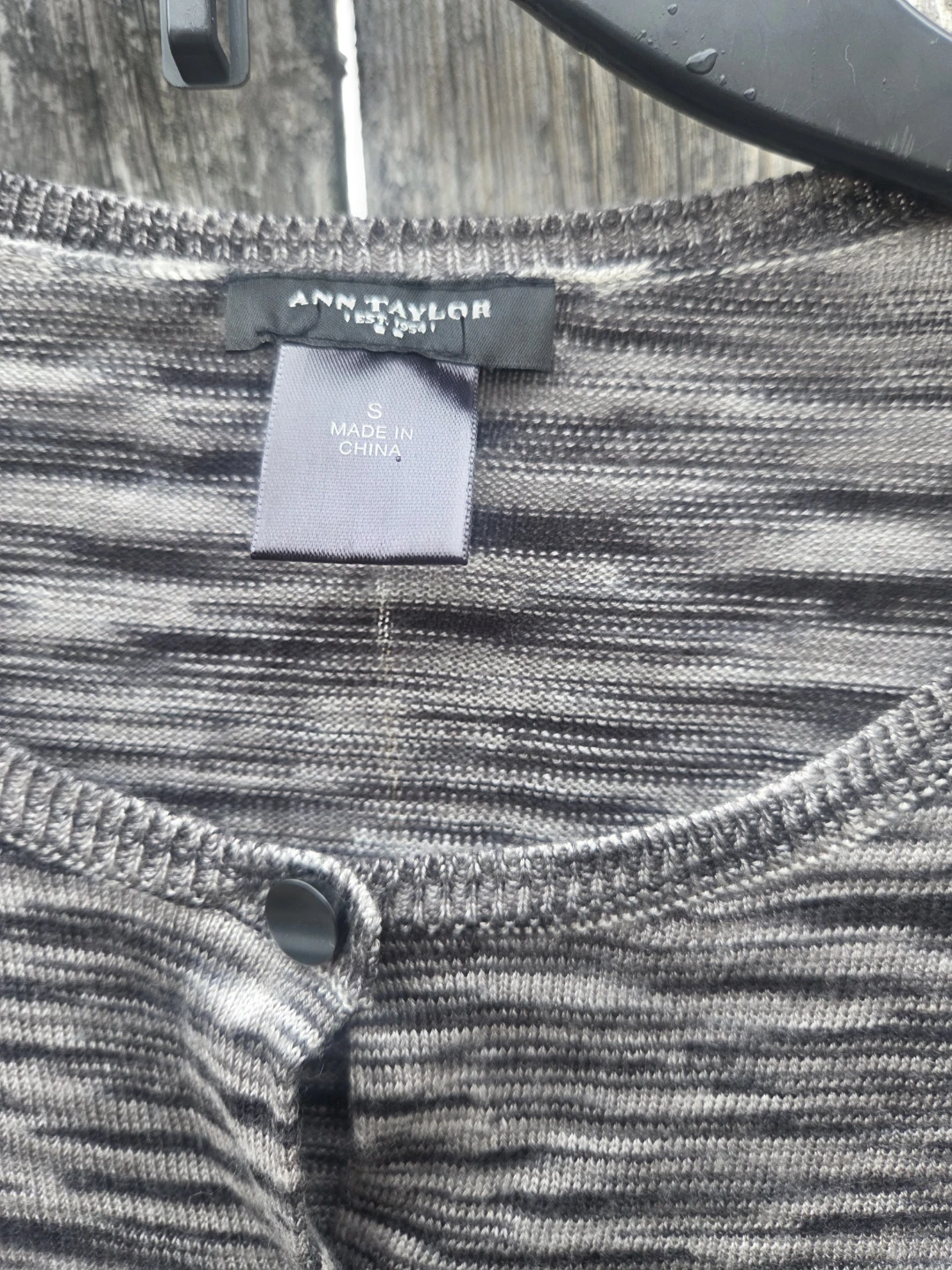 Ann Taylor Cardigan Sweater - Size S - photo 2