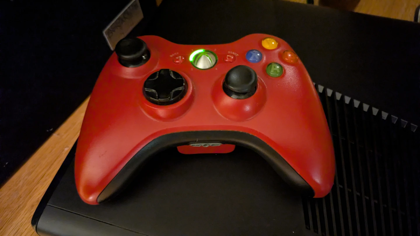Xbox 360 Slim Bundle (250 GB) - photo 3