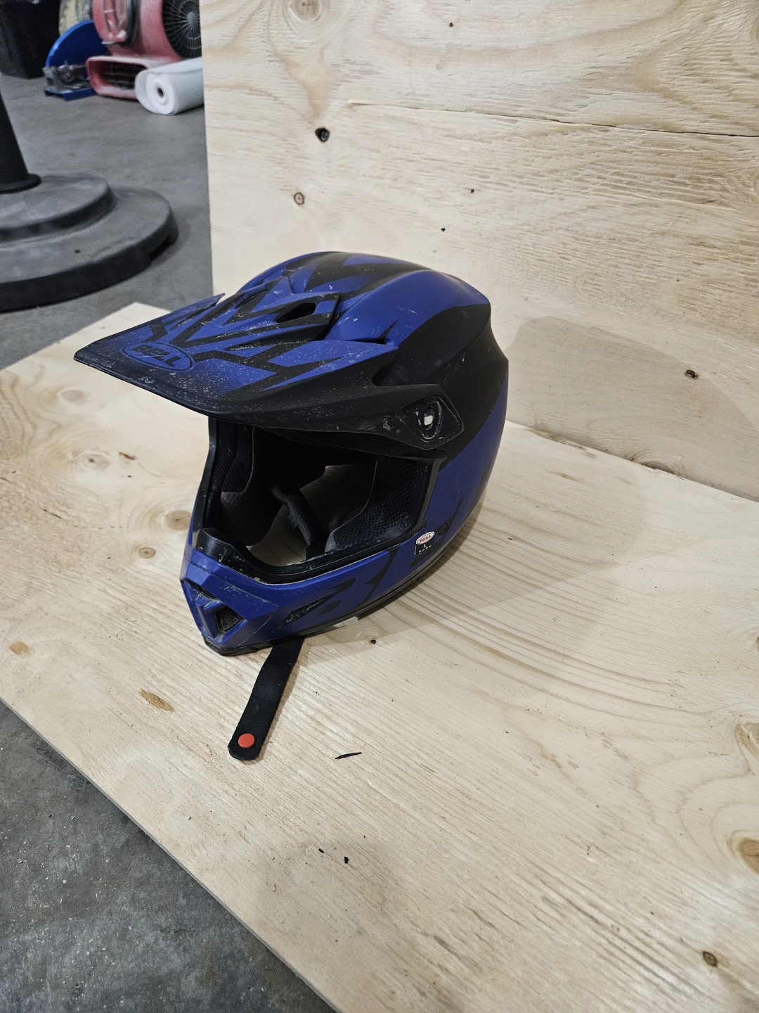 Bell atv/snowmobile/motocross helmet large