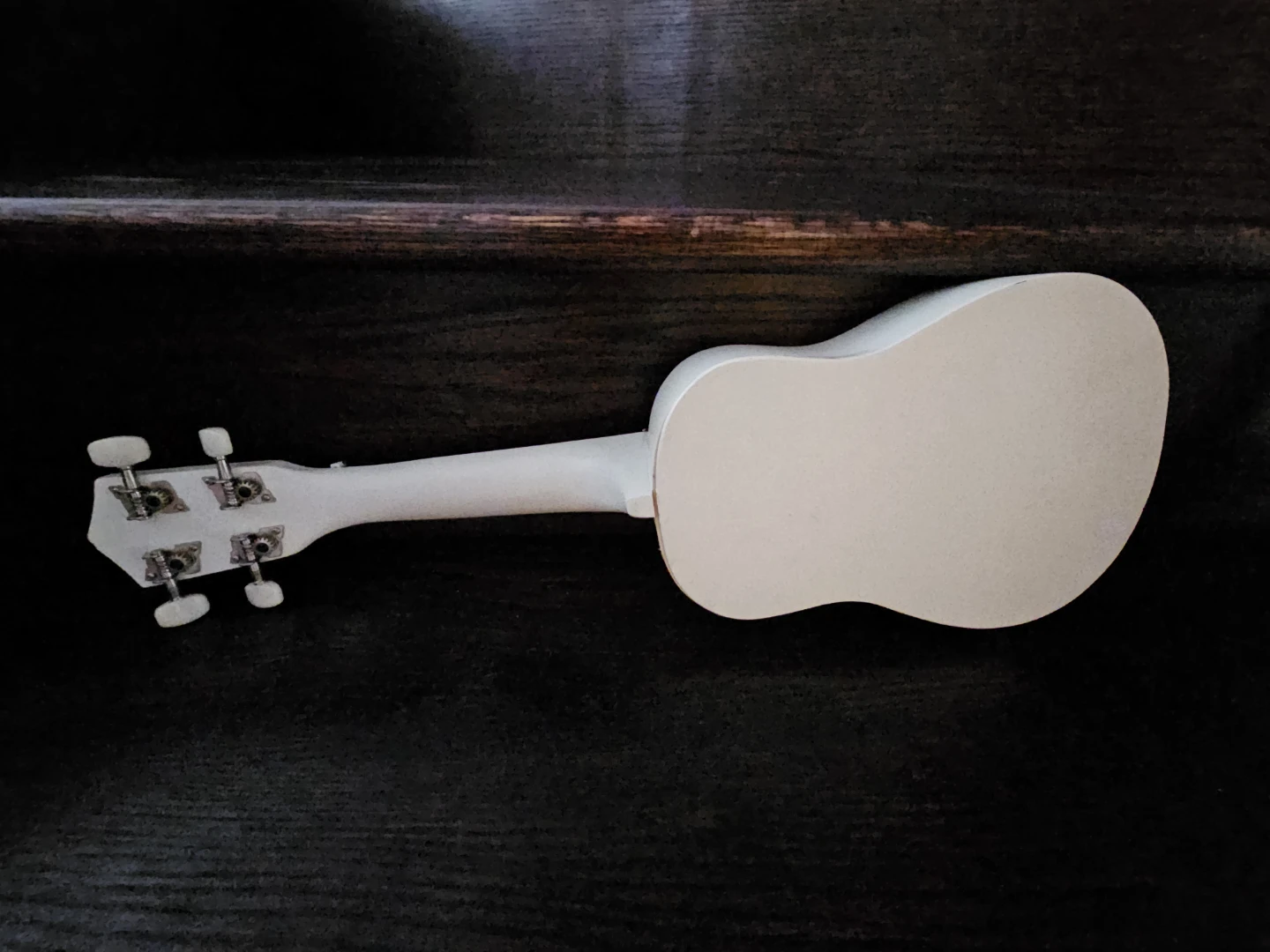 White Mansfield Ukulele ( Bathurst and Finch ) - photo 5