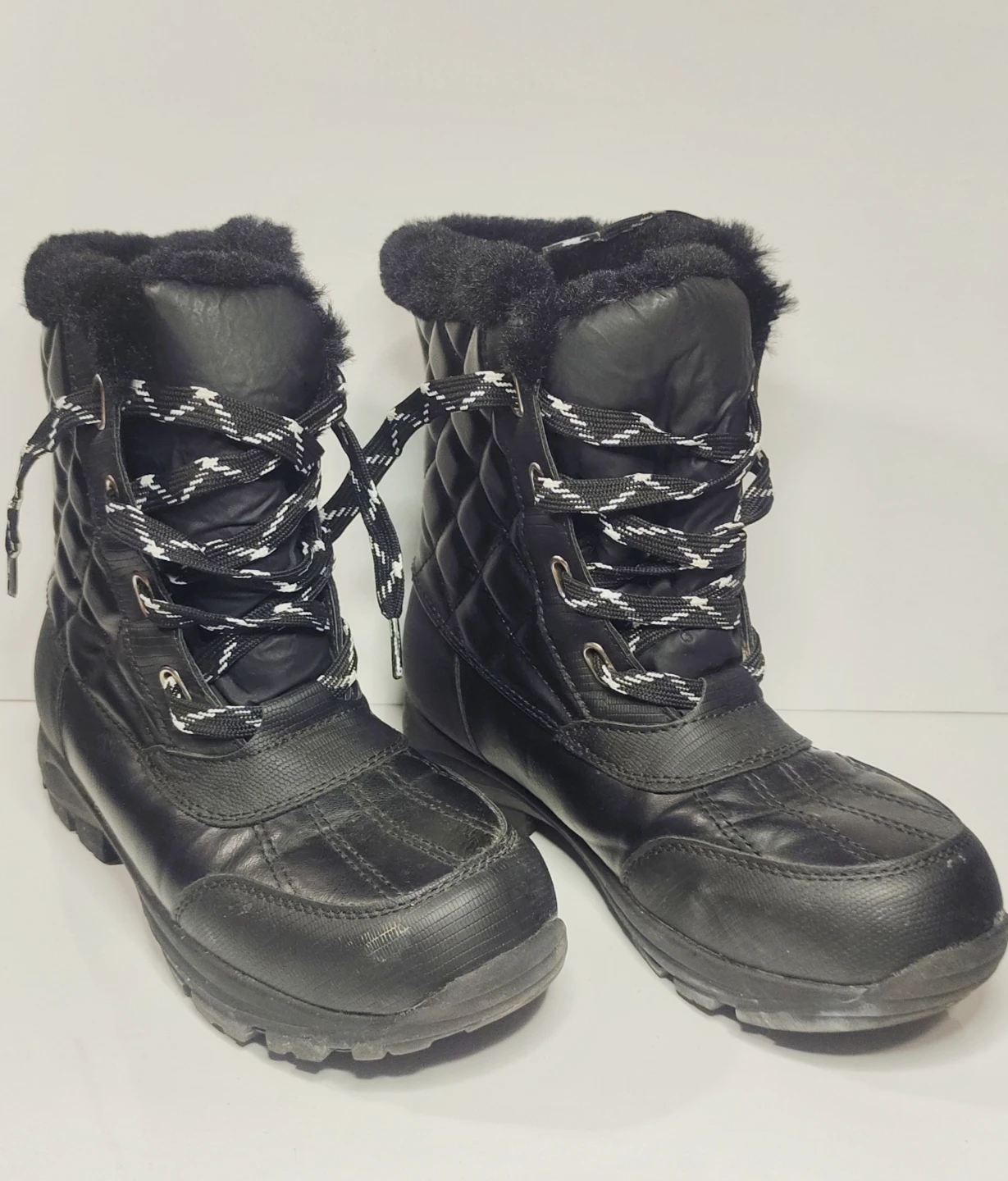 Call It Spring Women's Black Quilted Winter Boots Size 7🏆