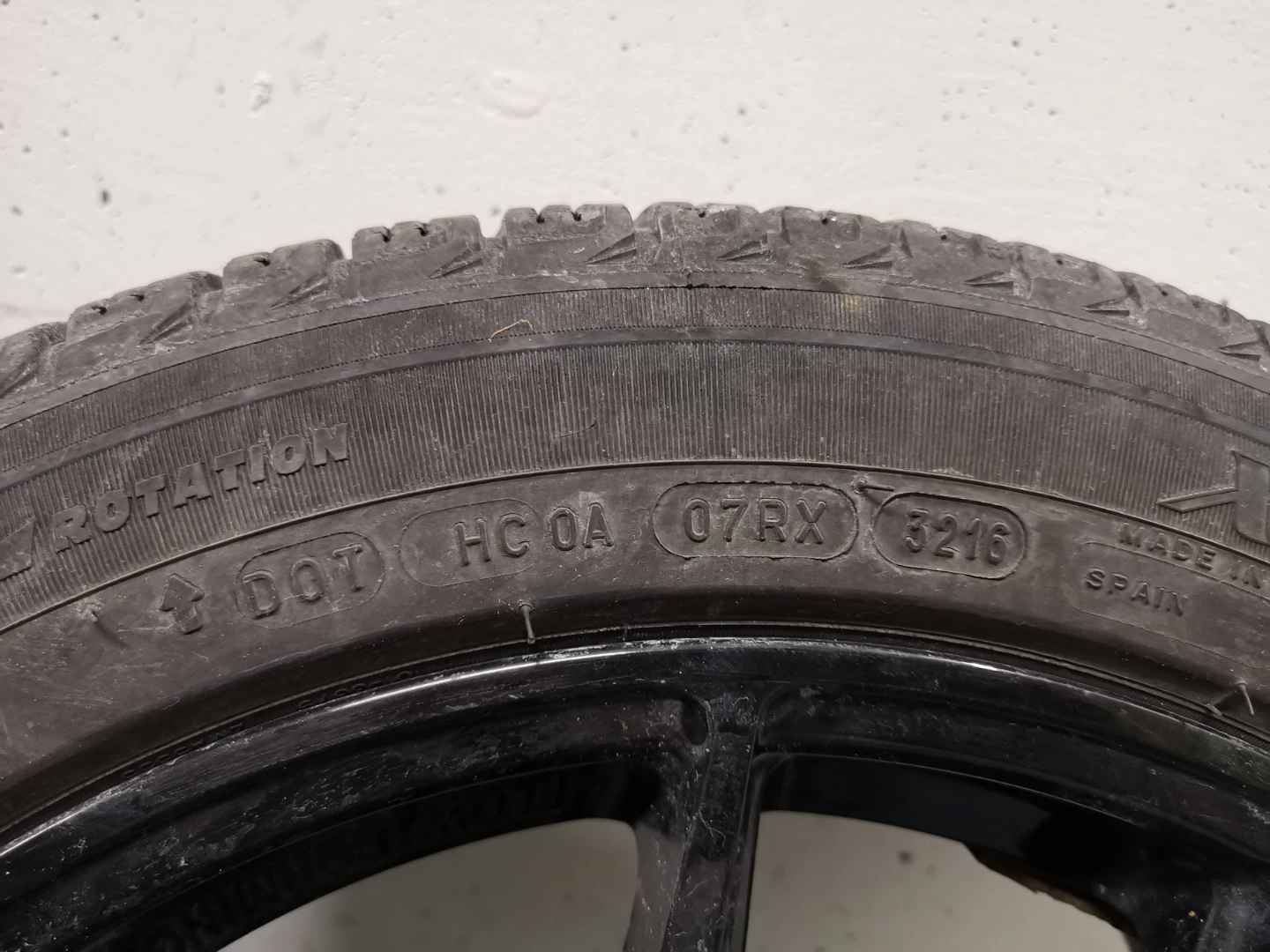 Set of 4 Black Alloy Wheels with Winter Tires - photo 4