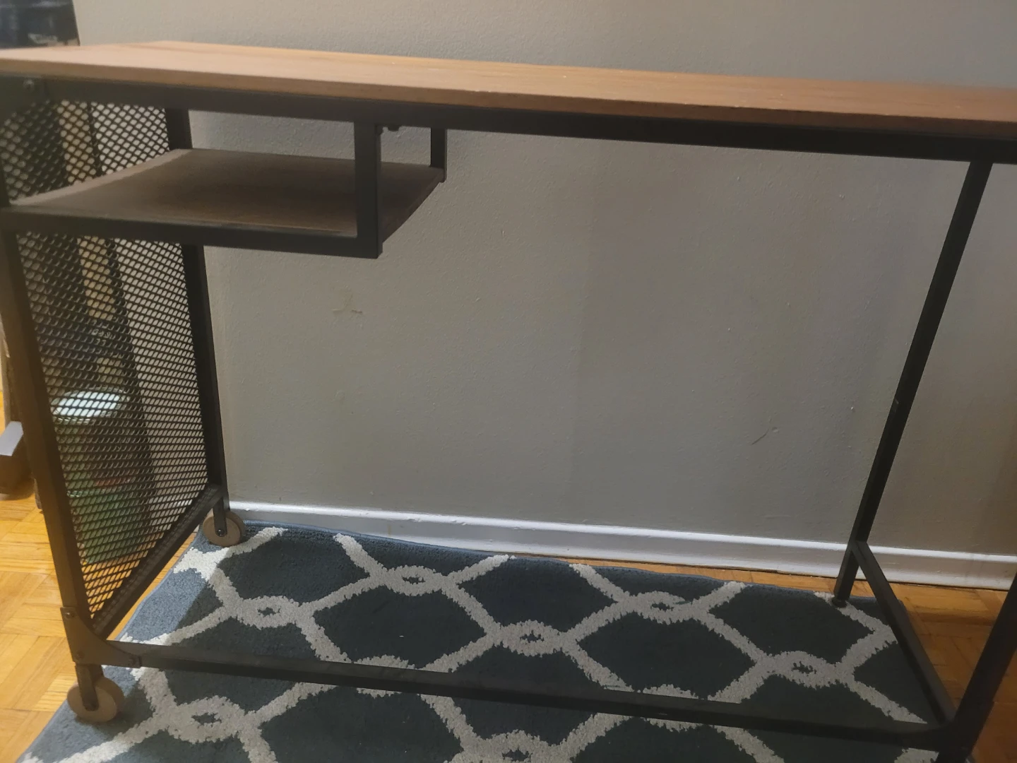 Office table - photo 3