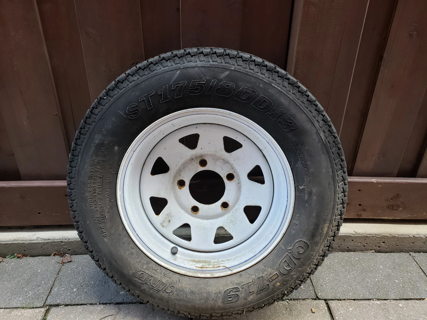 ST176/80D13 TRAILER TIRE