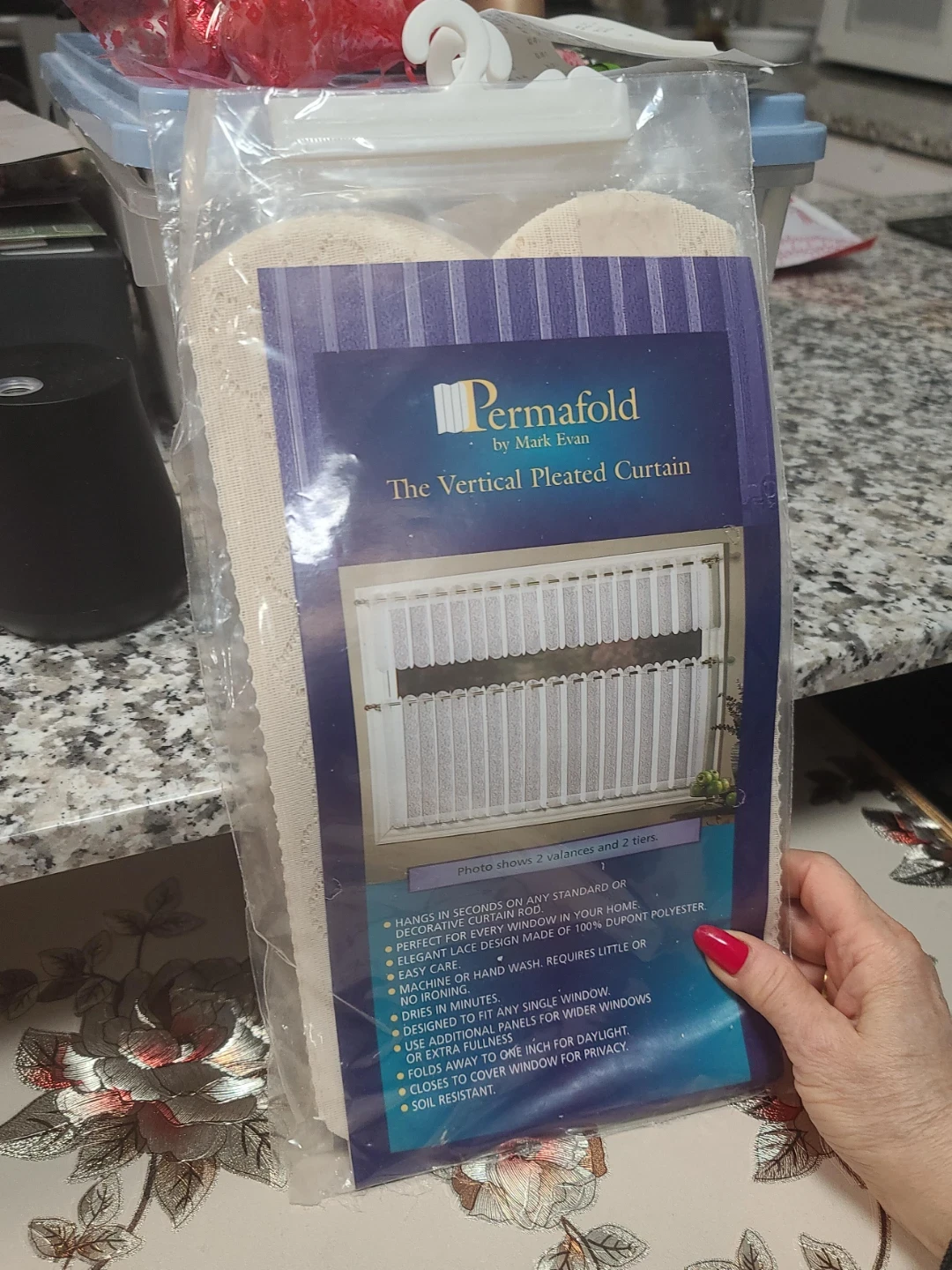 5 packages Permafold valances