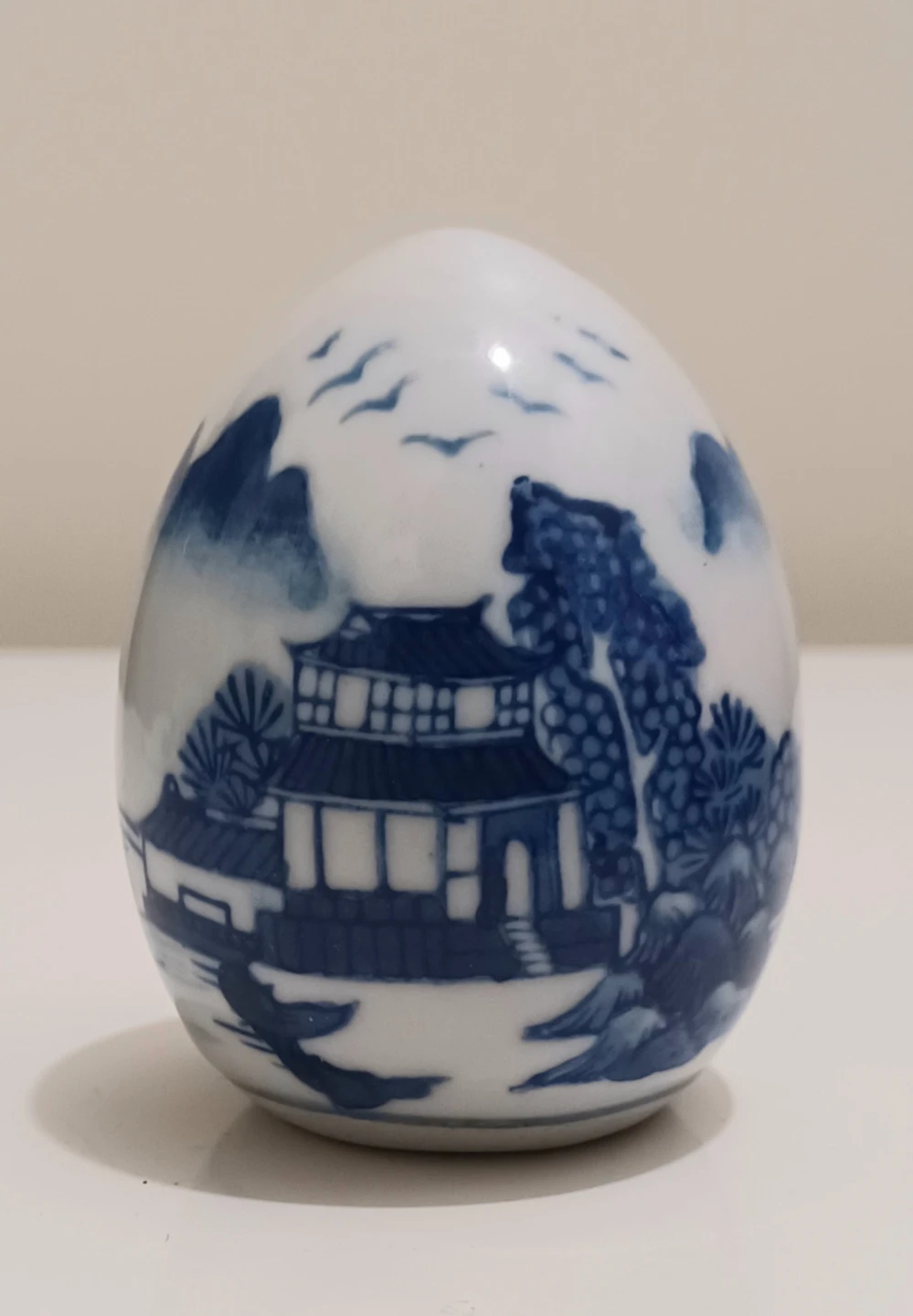 Rare Chinoiserie Hand Painted Porcelain Egg