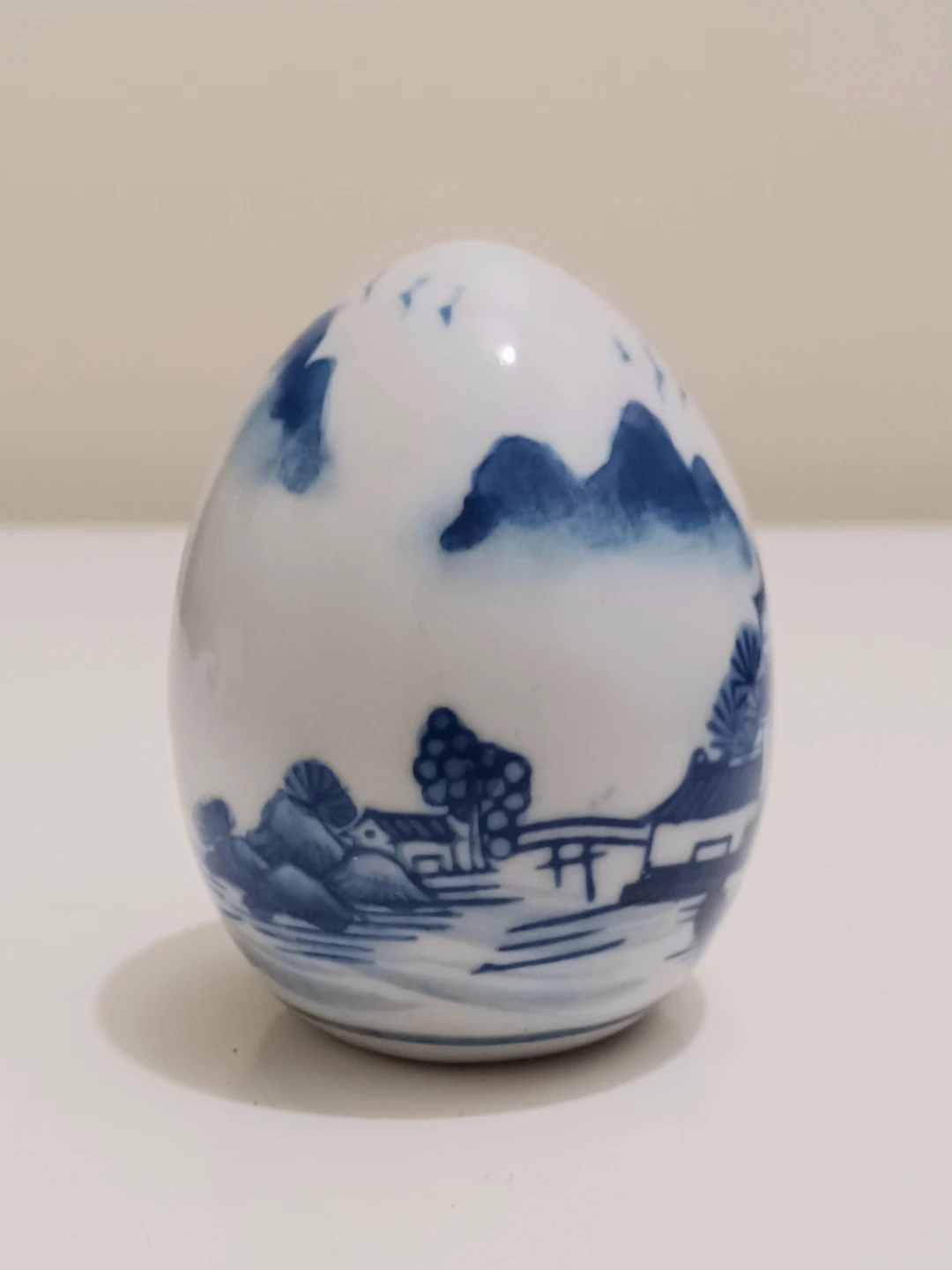 Rare Chinoiserie Hand Painted Porcelain Egg - photo 2