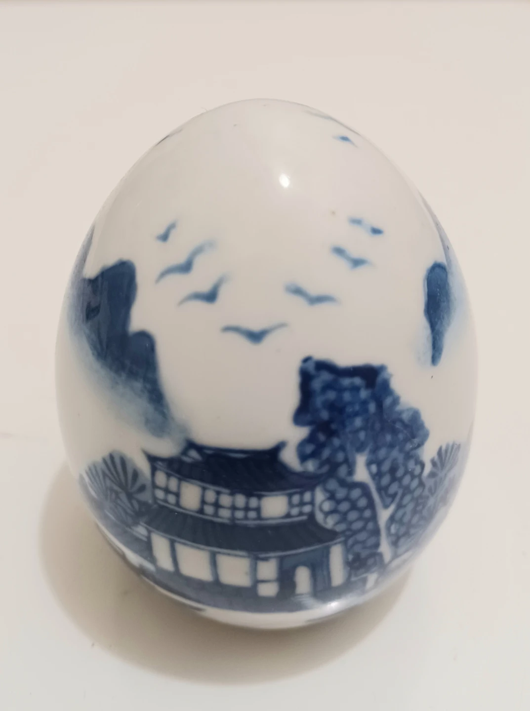 Rare Chinoiserie Hand Painted Porcelain Egg - photo 4