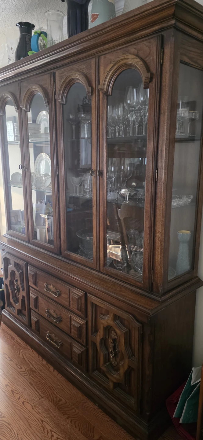 Dining Table and Hutch Set - photo 2