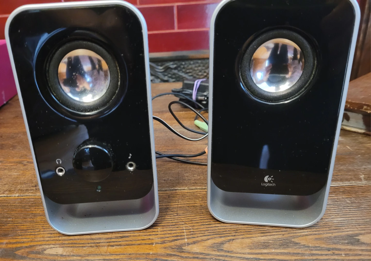Logitech Desktop Speakers - photo 2
