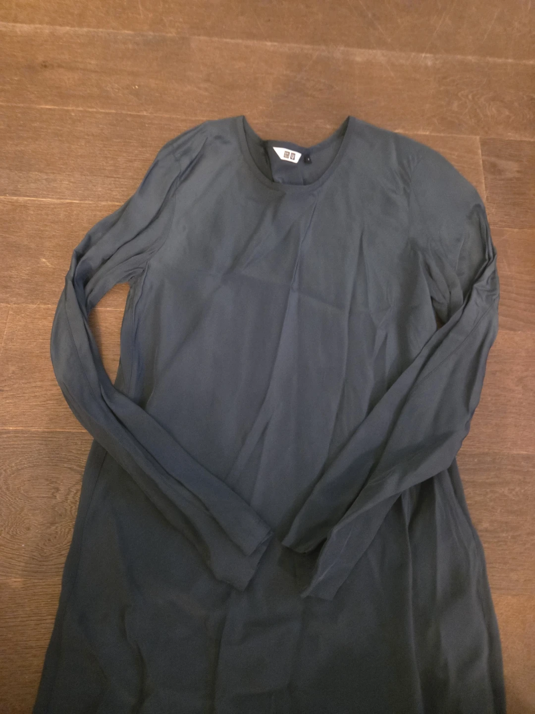 UNIQLO U Long Sleeve T-Shirt