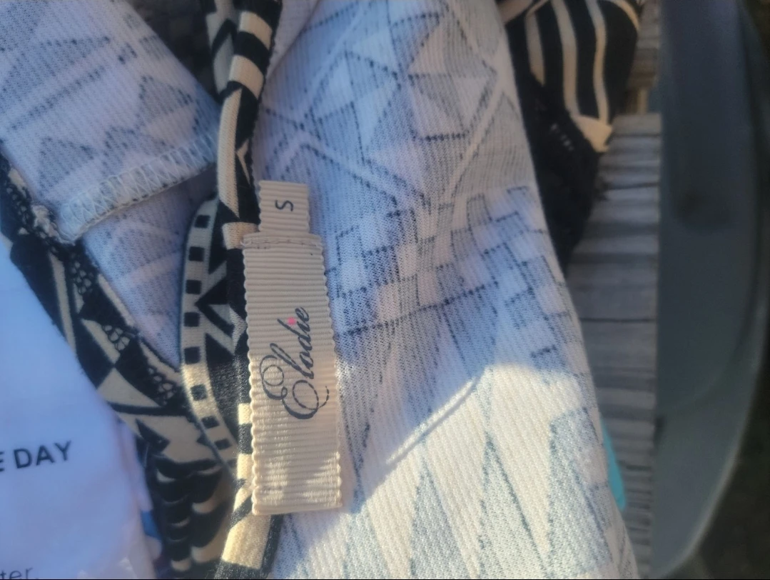 Elodie Geometric Print Crop Top Size S - photo 3