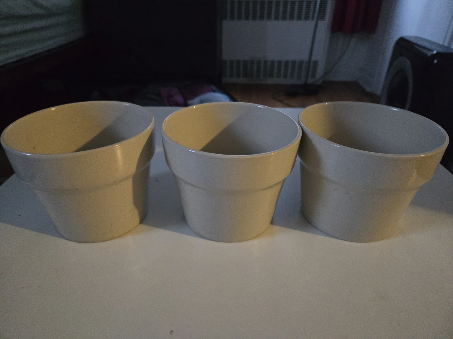 Set of 3 Beige Ceramic Planters - photo 2