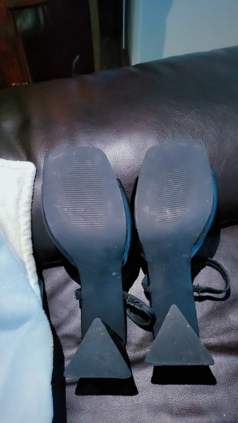 Black Heeled Sandals - photo 2