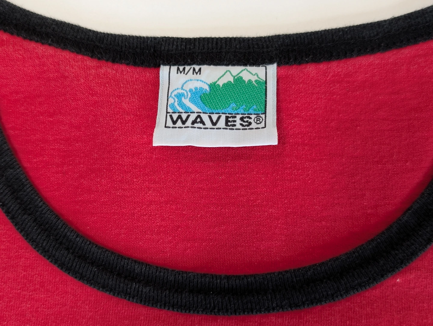 SUPER CUTE VINTAGE Calgary Flames Women's T-shirt - photo 3