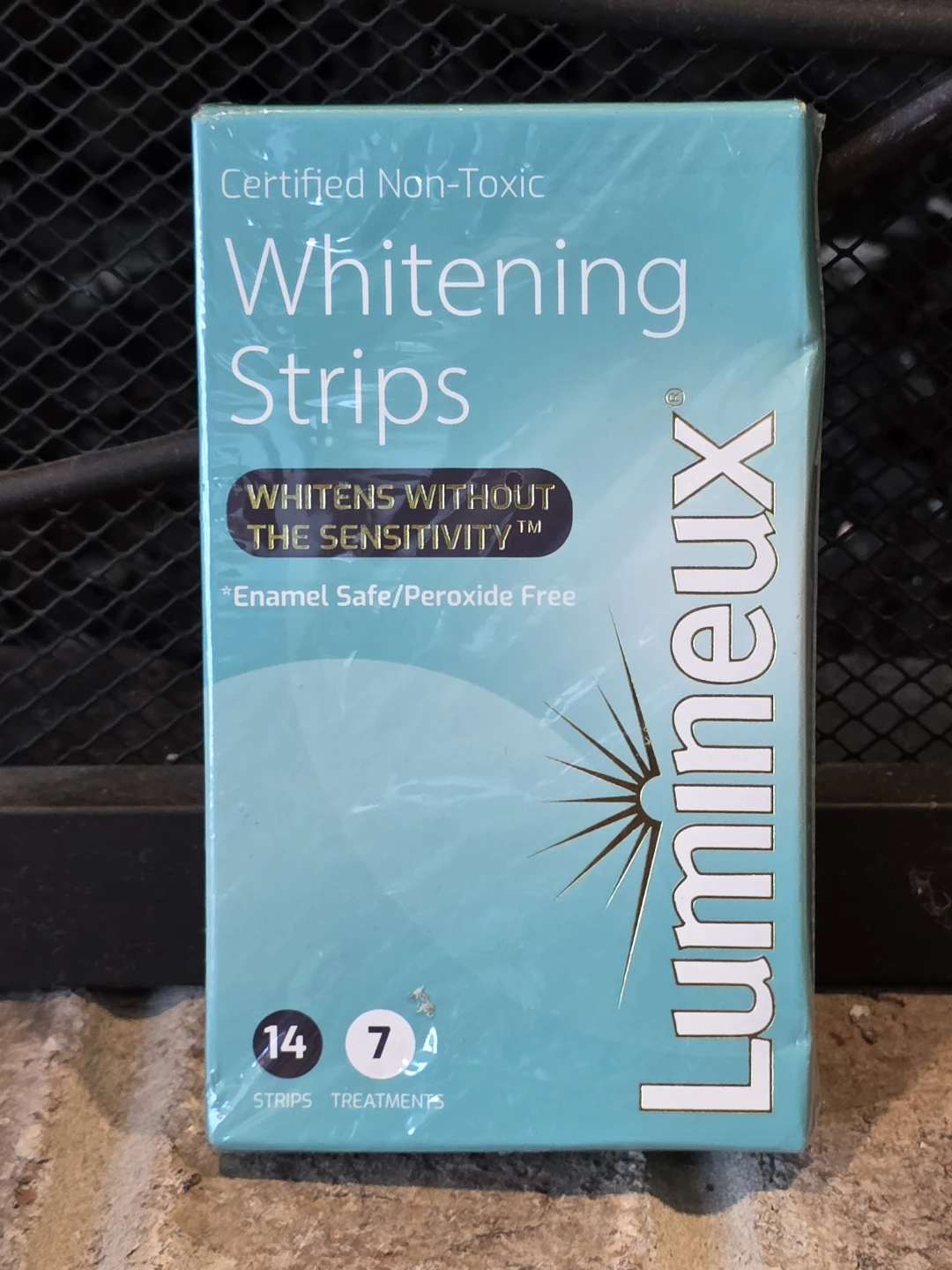 Lumineux Whitening Strips - 14 Strips, 7 Treatments