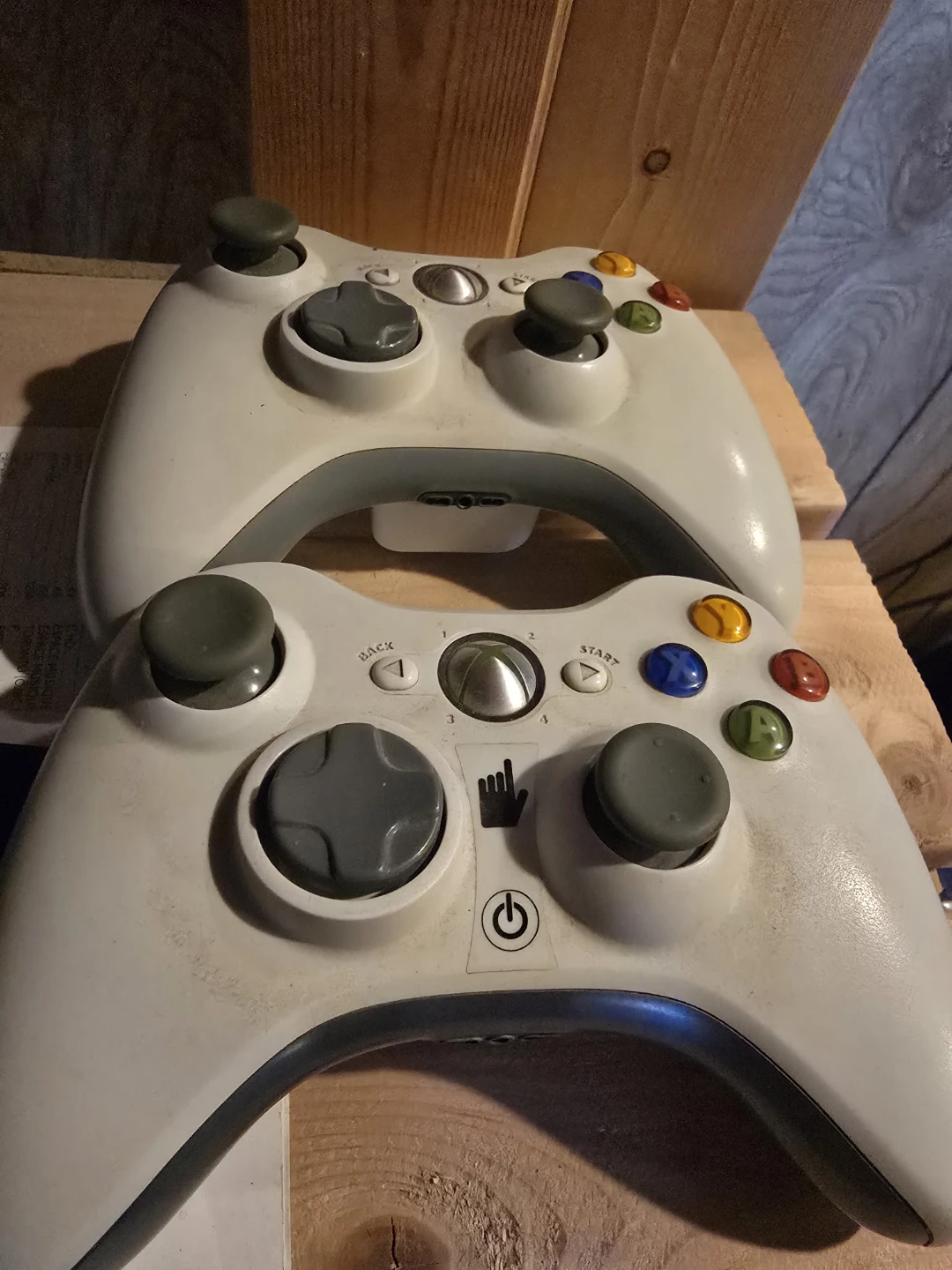 Microsoft Xbox 360 Console with 2 Controllers - photo 4