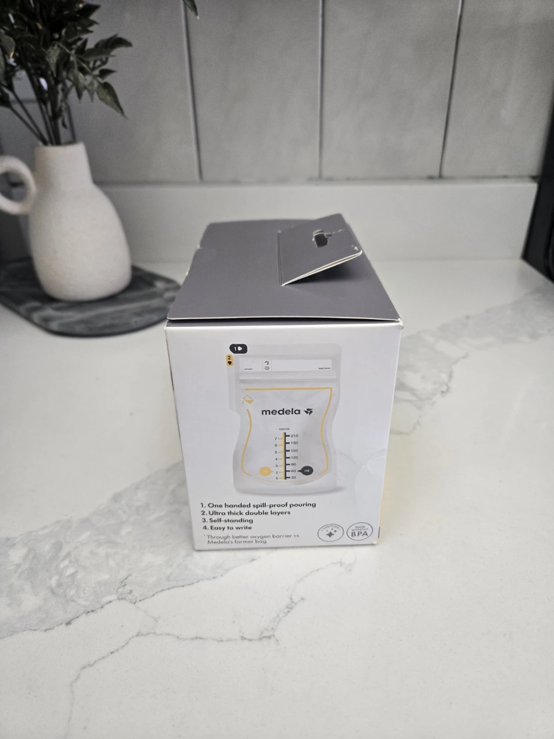 Medela Easy Pour Breast Milk Storage Bags (100 Count) - photo 2