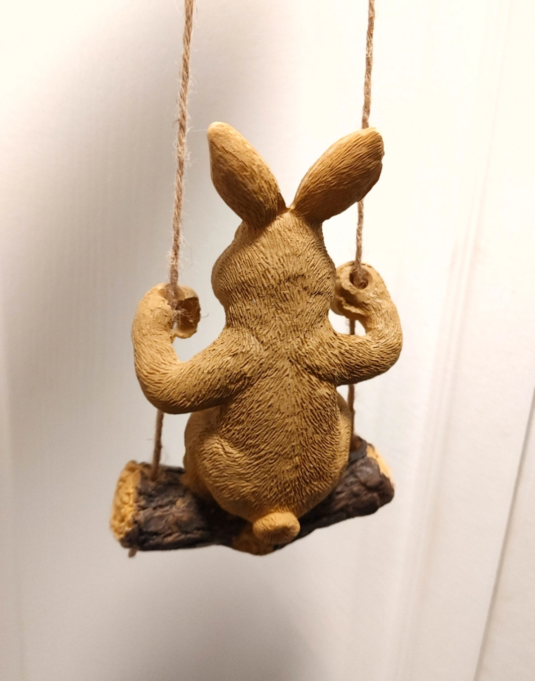 Hanging Rabbit Figurine on a Log Swing New - photo 4