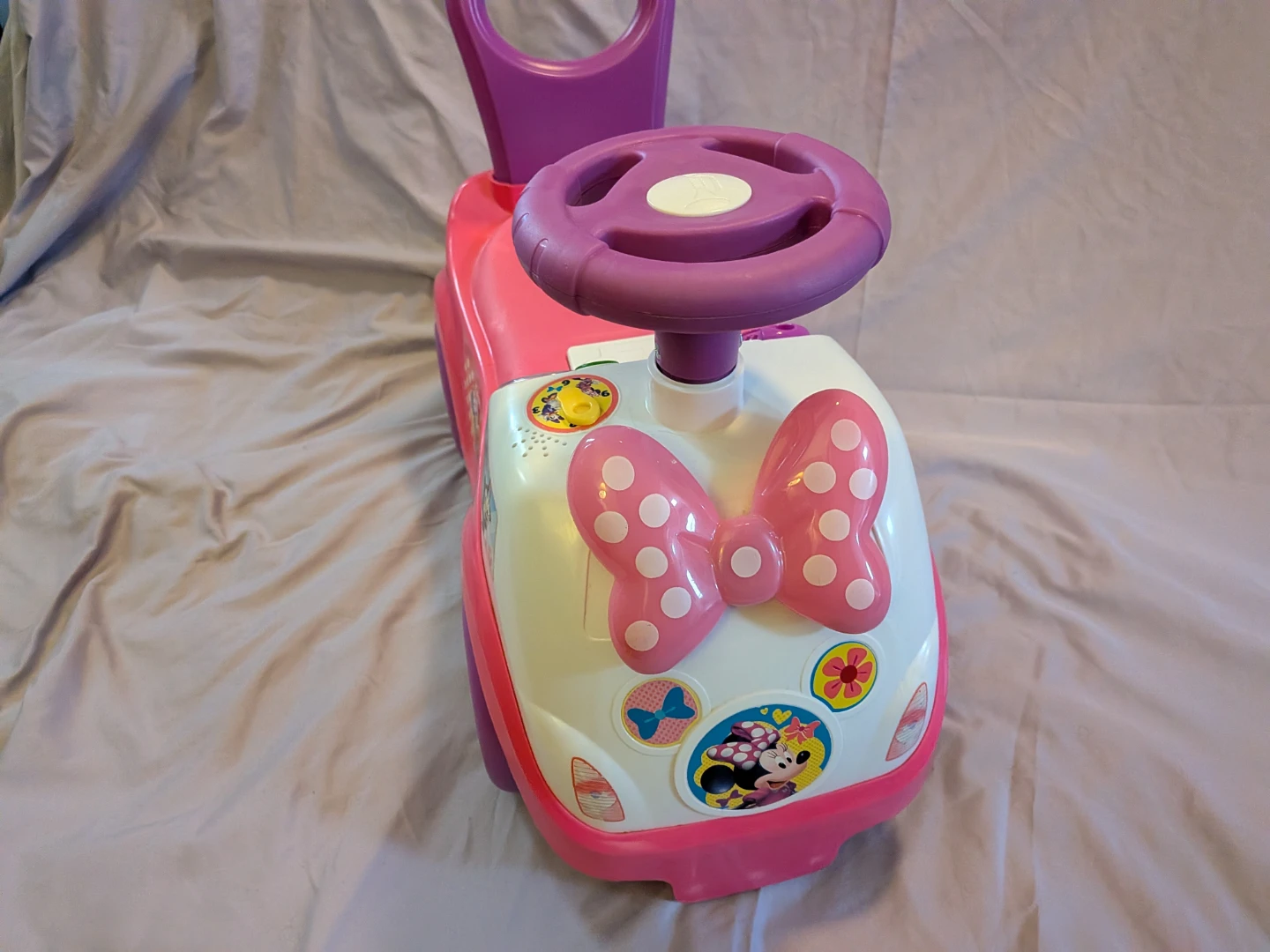 Kids Minnie Mouse Ride-On Car - photo 5