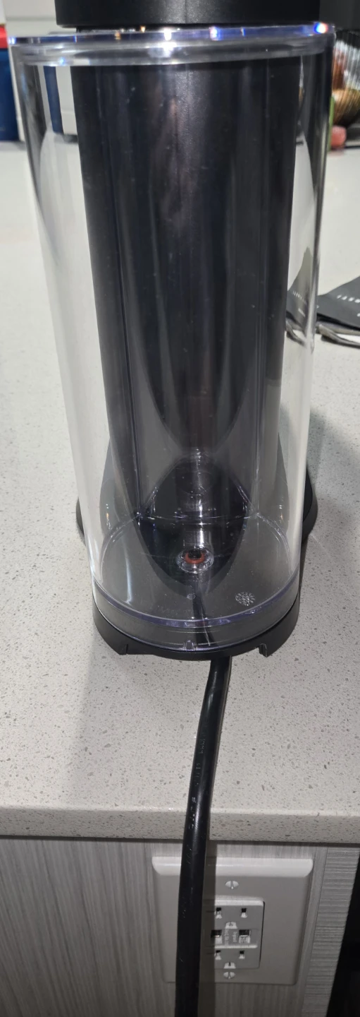 Nespresso Vertuo Coffee Maker - photo 3