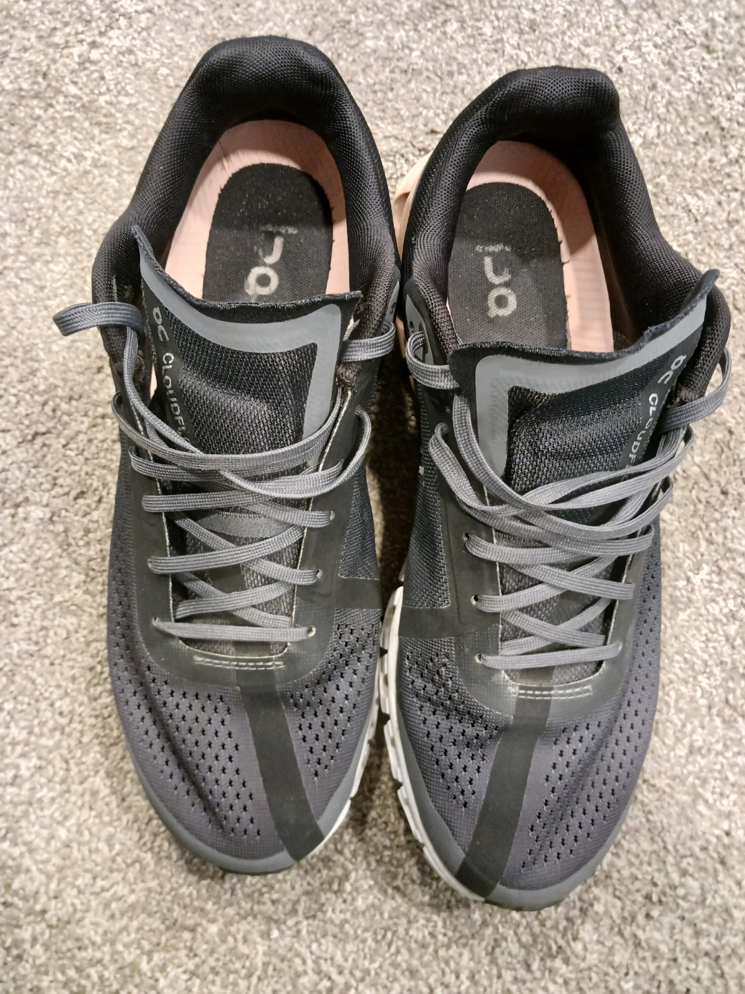 On Cloud Running Shoes - Women  US W 10