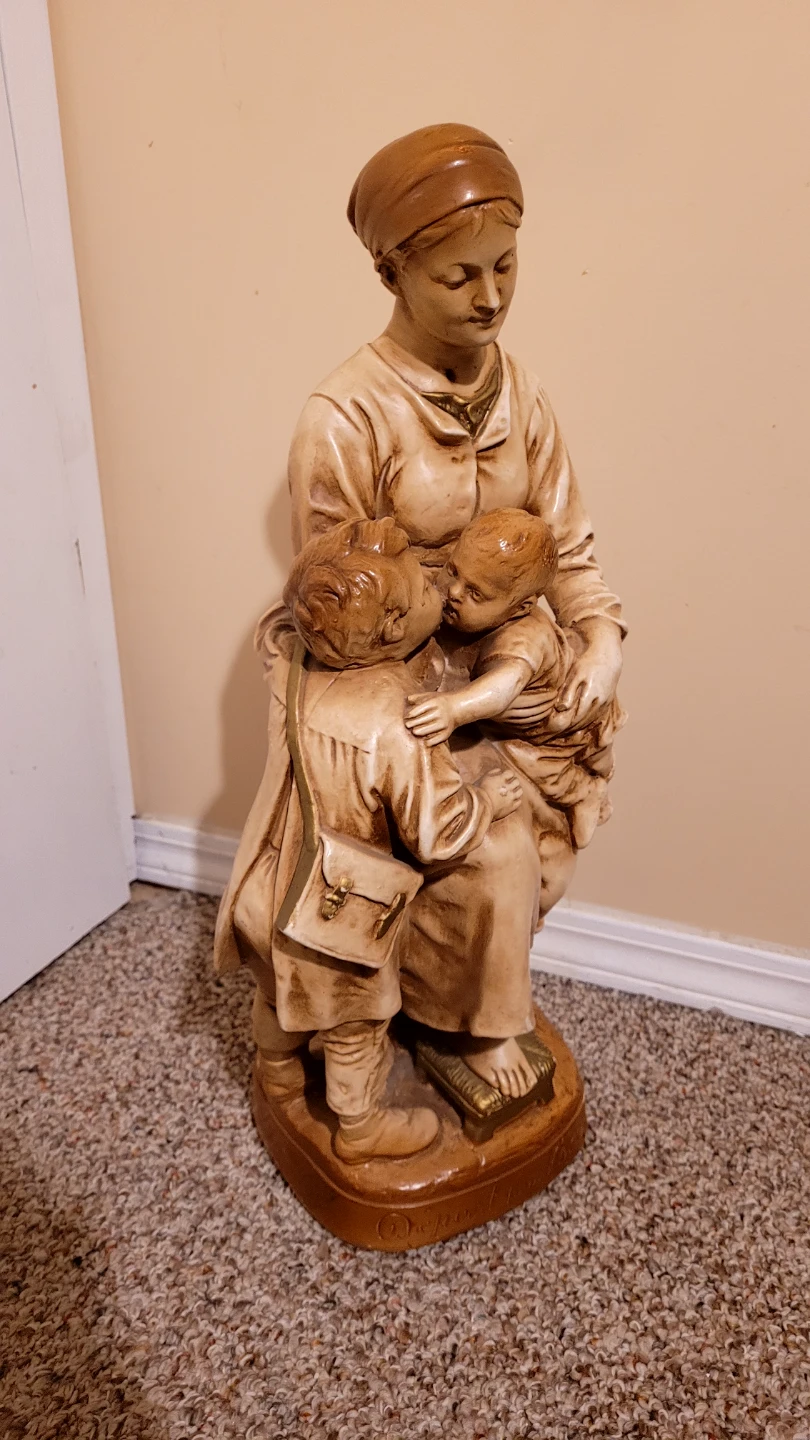 21" "Mother with Children" Sculpture - photo 4
