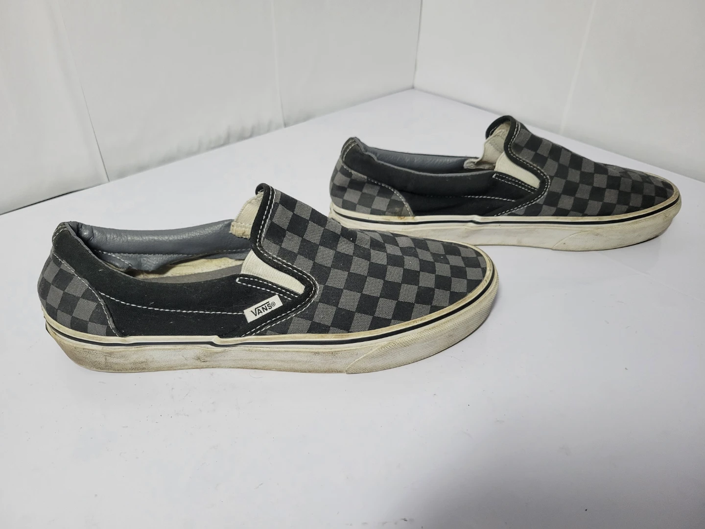 Vans Checkerboard Slip-On Shoes, size 9-men, 10.5-women (55) - photo 4