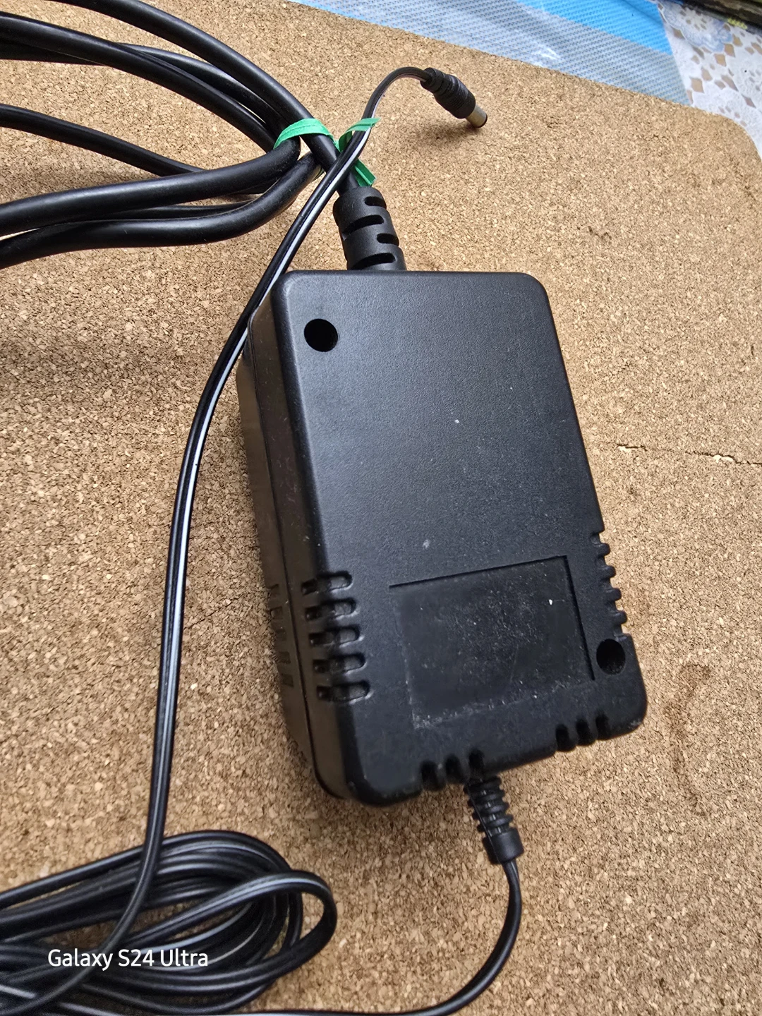 AC Adaptor Ultra 30/50 120v 60 hz Input 10Vdc Output - photo 3