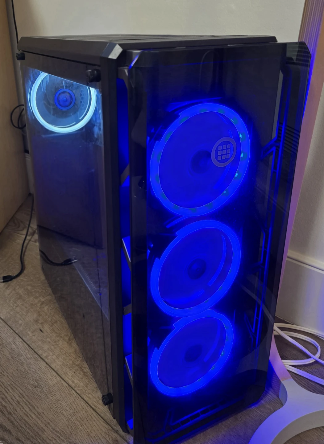 Desktop PC - Intel i5-8500, 16GB RAM, 256GB Storage - photo 3