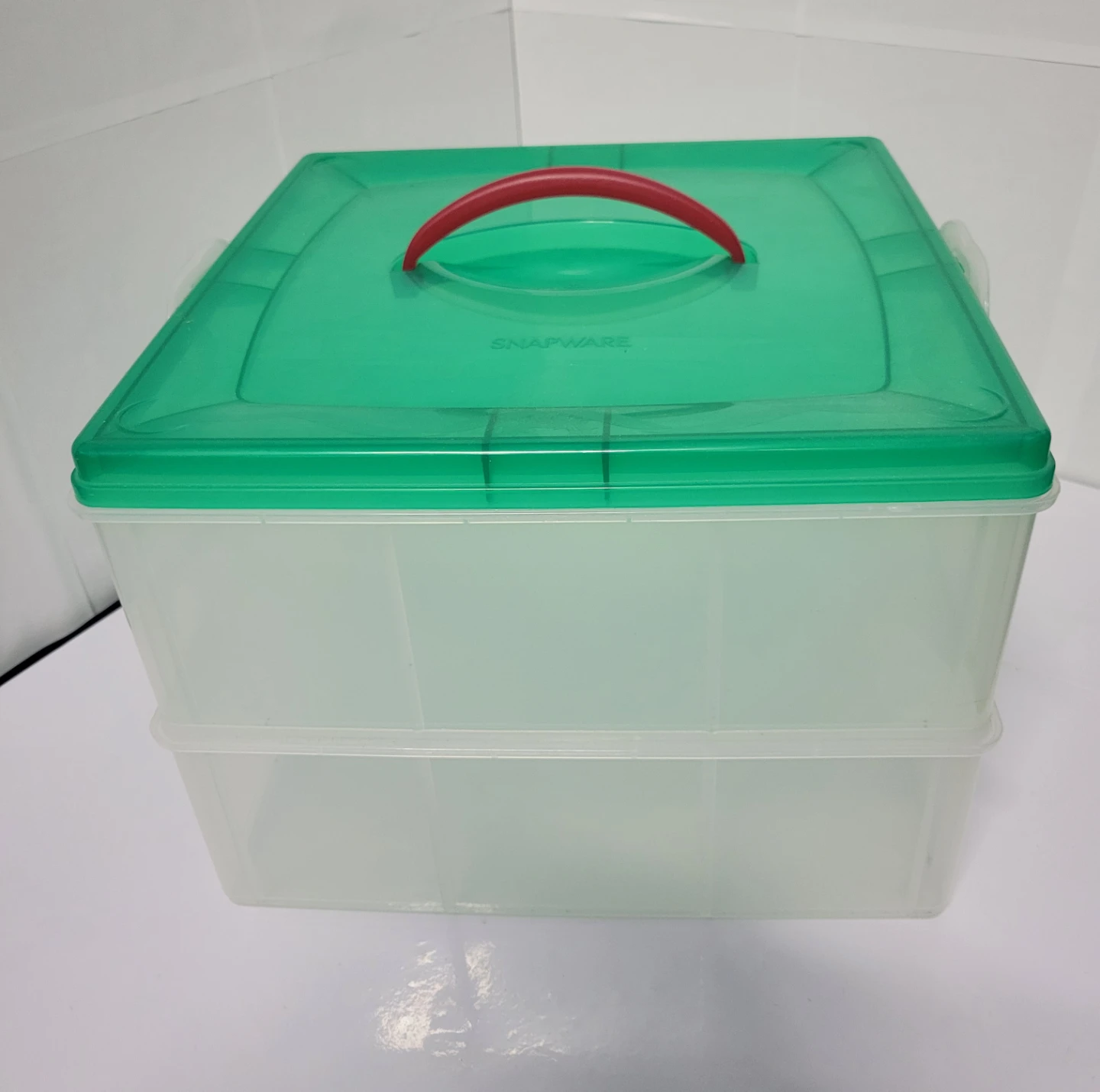 Snapware Plastic Storage Container with Green Lid