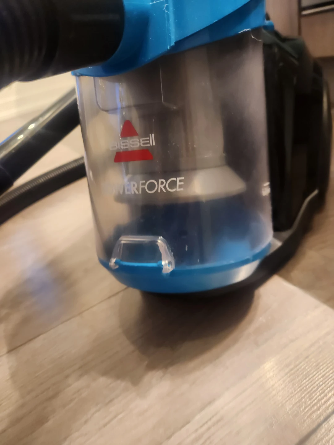 Like New Bissell Power Force 1665W Vacuum Cleaner - photo 3