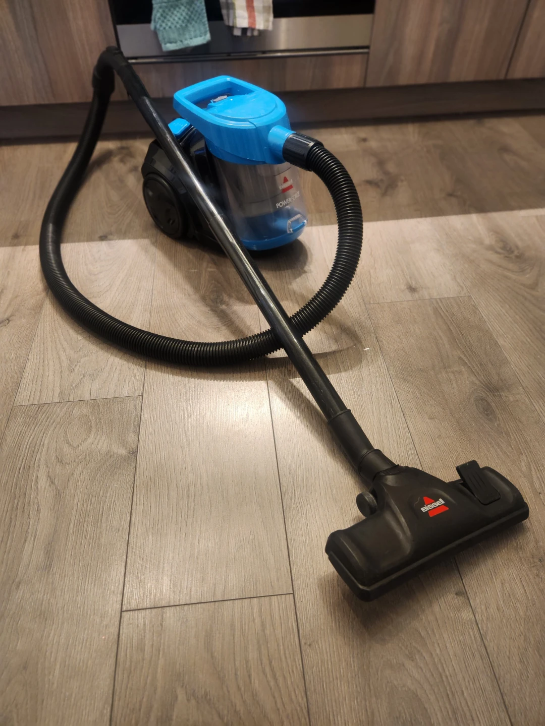Like New Bissell Power Force 1665W Vacuum Cleaner