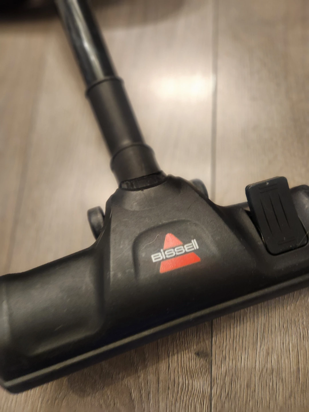 Like New Bissell Power Force 1665W Vacuum Cleaner - photo 4