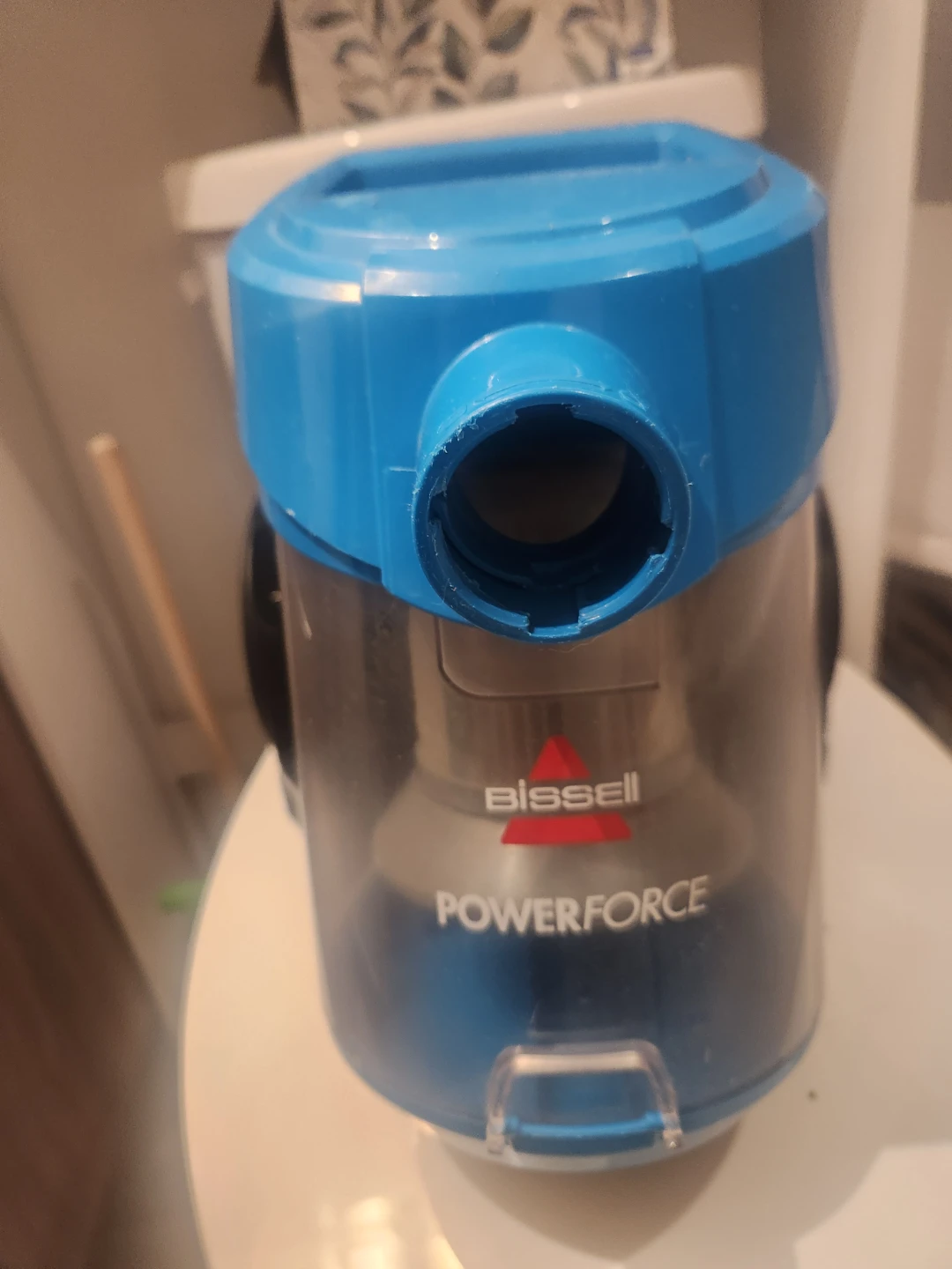 Like New Bissell Power Force 1665W Vacuum Cleaner - photo 5