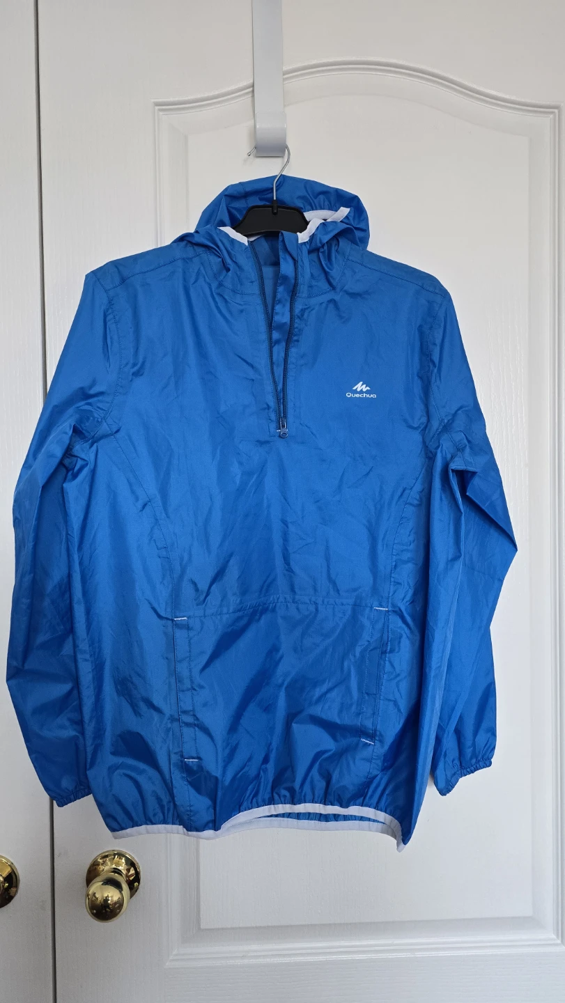 NEW Quechua Blue Lightweight Hooded rain Jacket