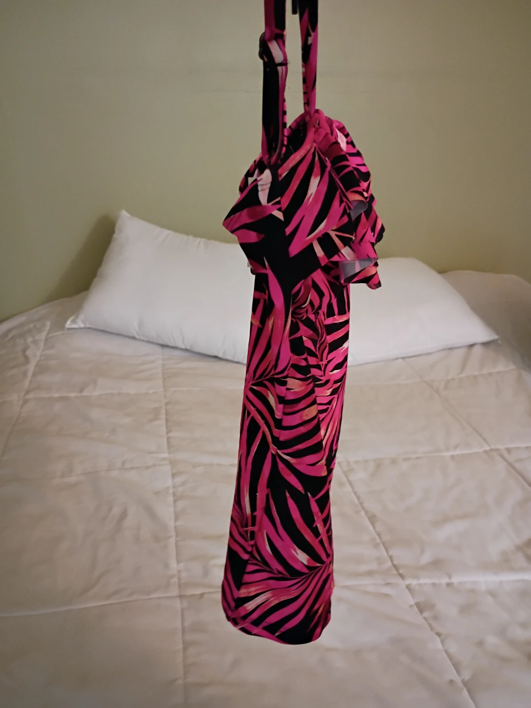 Island Escape Pink Tropical Print Tankini Top - photo 2