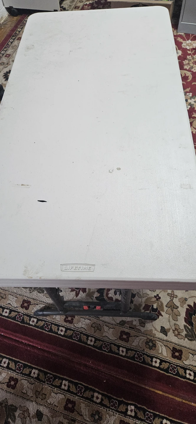 LIFETIME Folding Table