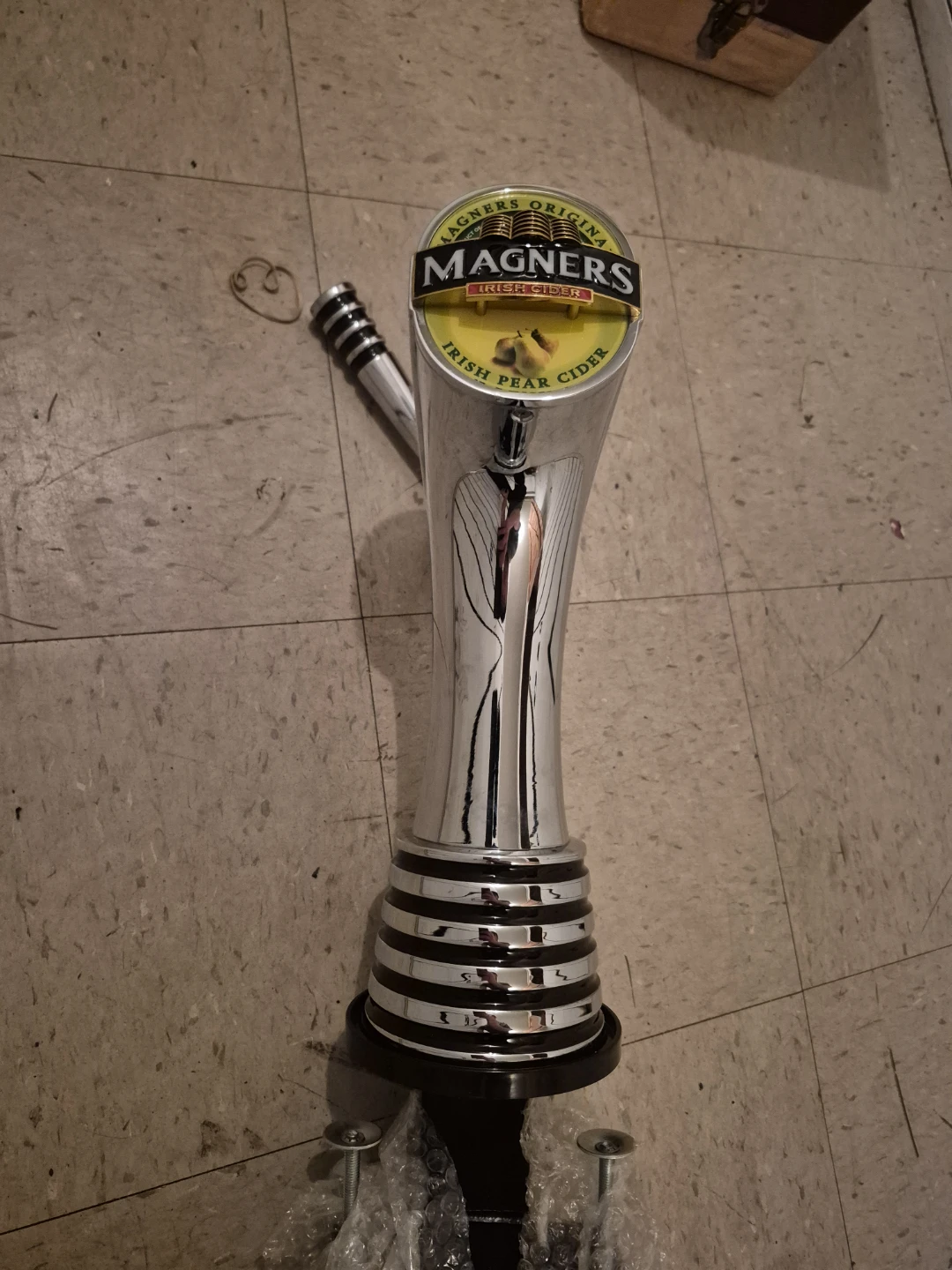 Magners Irish Pear Cider Beer Tap Handle - photo 2