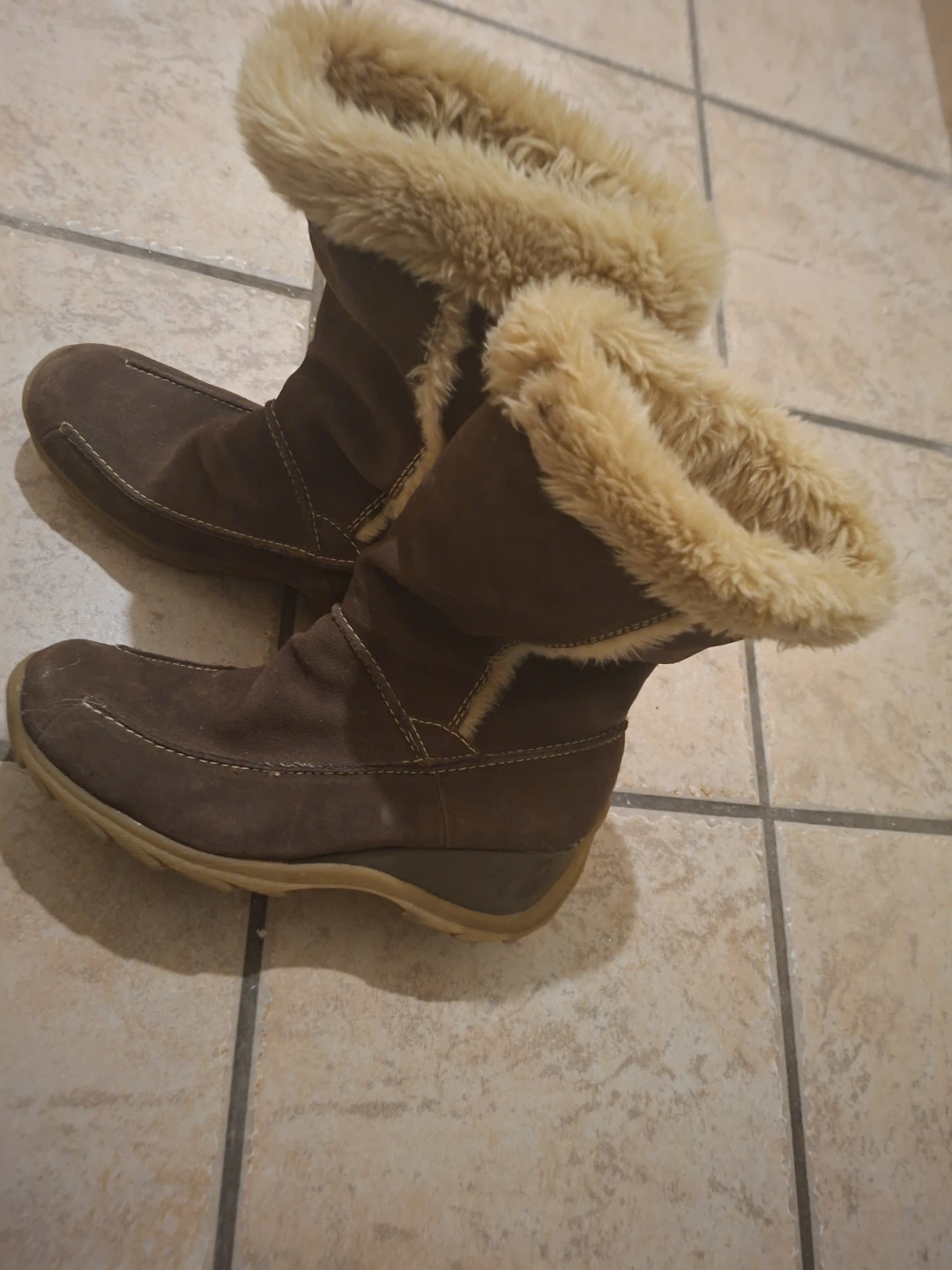 🥕 Lady's Brown Suede Winter Boots