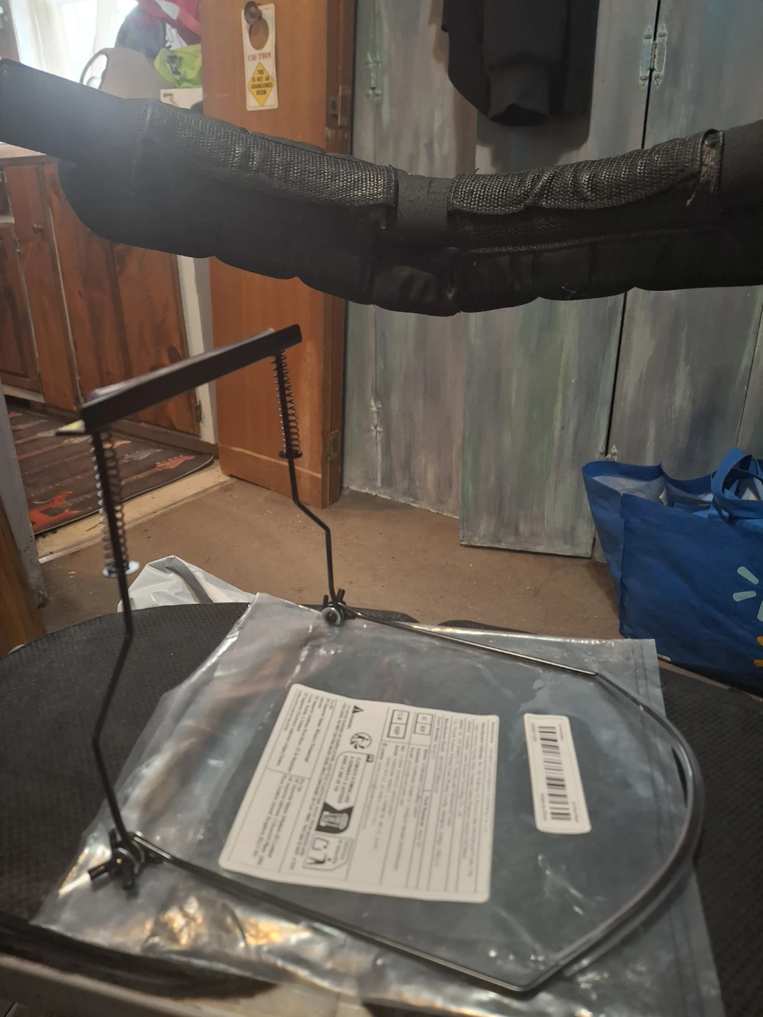 Harmonica neck holder