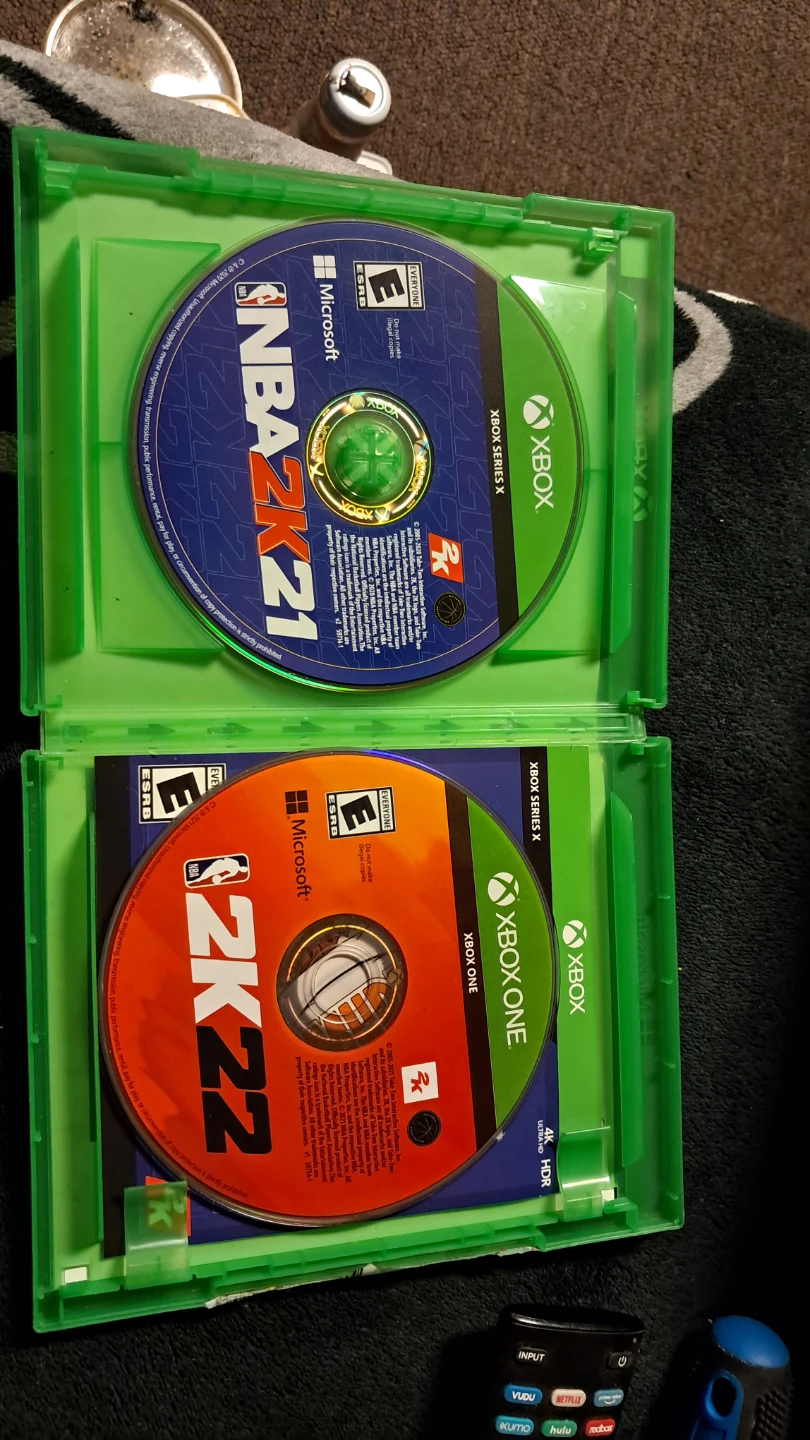 NBA 2K22 & NBA 2K21 XBOX Series X Video Games - photo 2