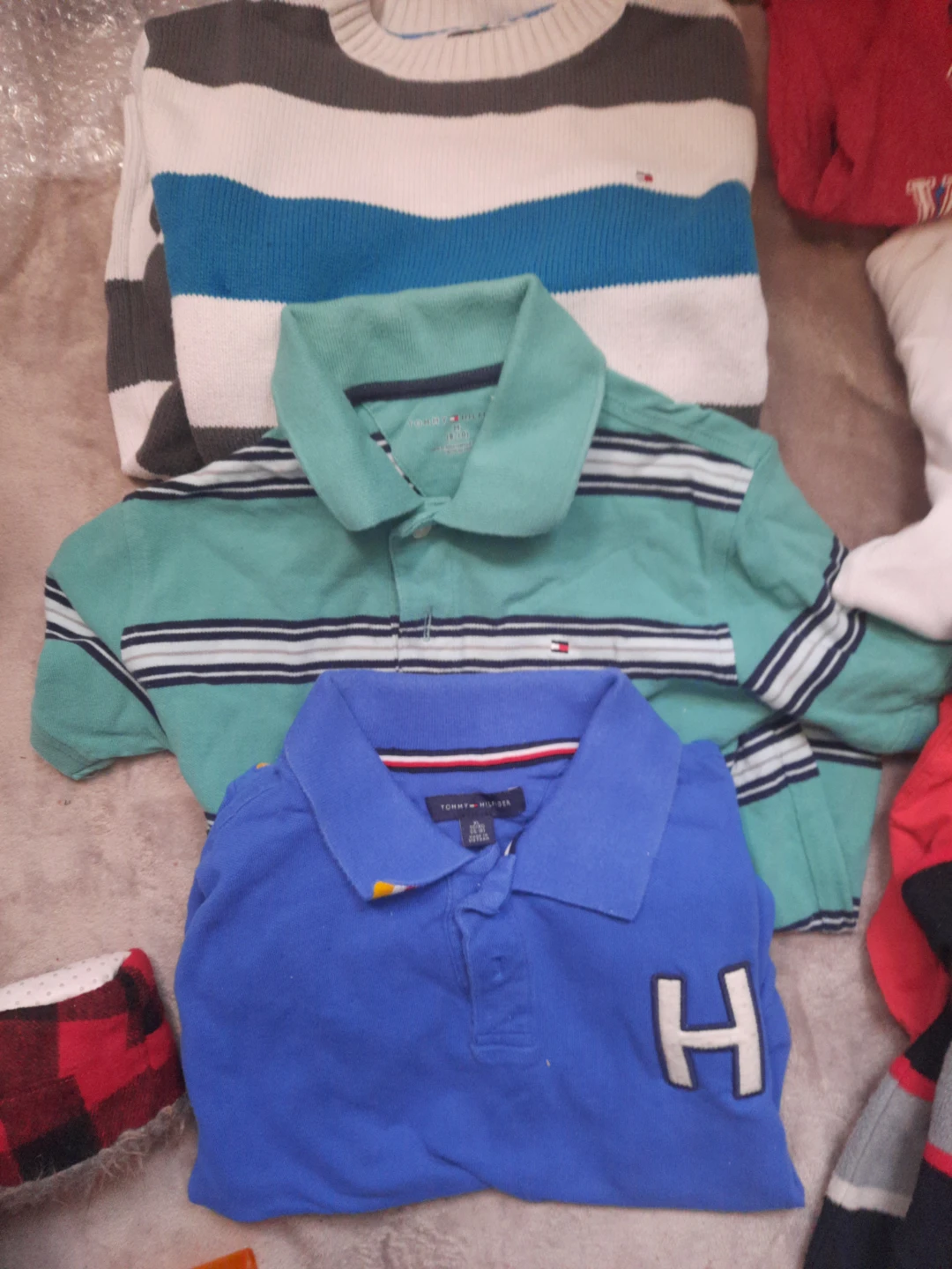 Bundle of Boys' Tops - Tommy Hilfiger & More "🏆" - photo 3